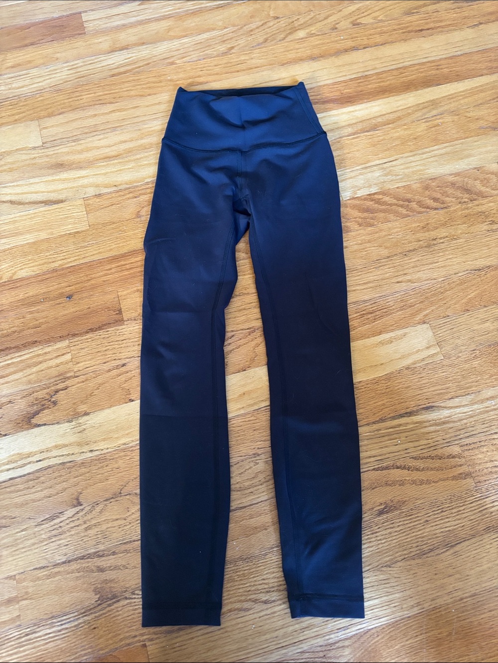 Lululemon Black Wunder Train High Rise Tight 25”